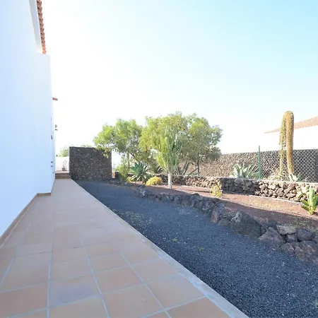 Villa Beautiful Spacious With Private Heated Pool In